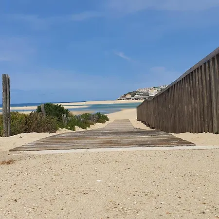 Holiday home Tradicional Lagoa De Obidos Com Piscina Vau (Obidos)